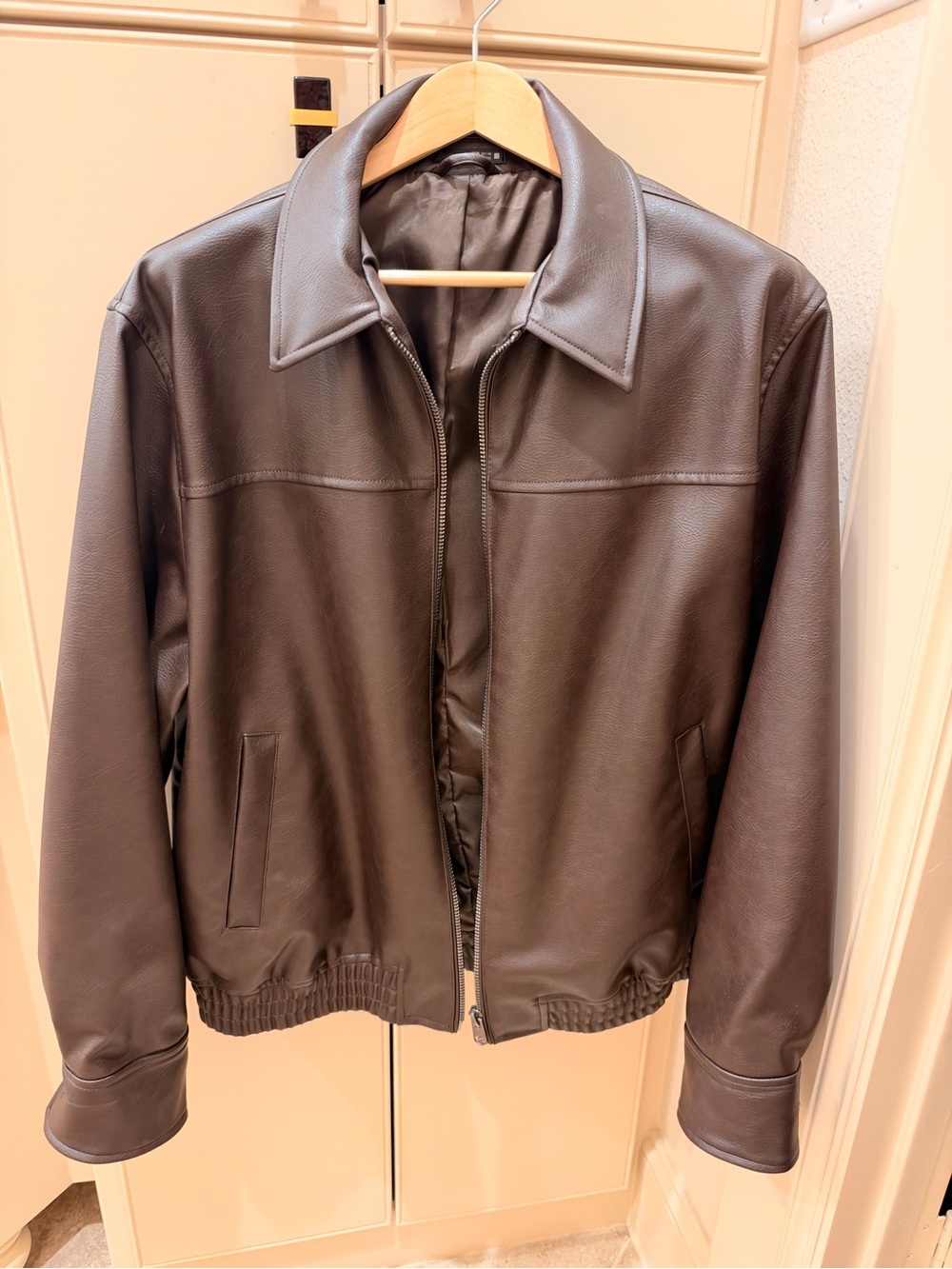 Zara Men's Dark Brown Leather Bomber Jacket